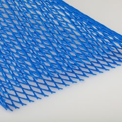 Kunststoff-Netzschutzschlauch zum Werkstückschutz von Kanten und Oberflächen